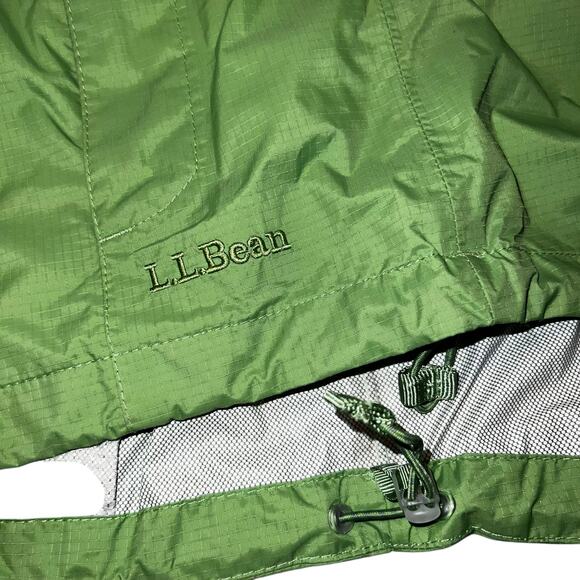 L.L Bean women's Nylon hooded green light weight  jacket size small - Picture 3 of 4